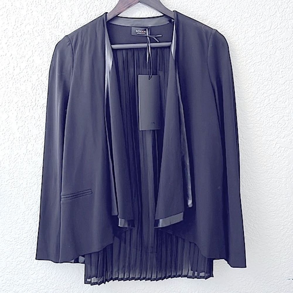 NWT! MO&Co. Edition10 Drappy Dressy Open Blazer Sheer Accordion Pleats Small